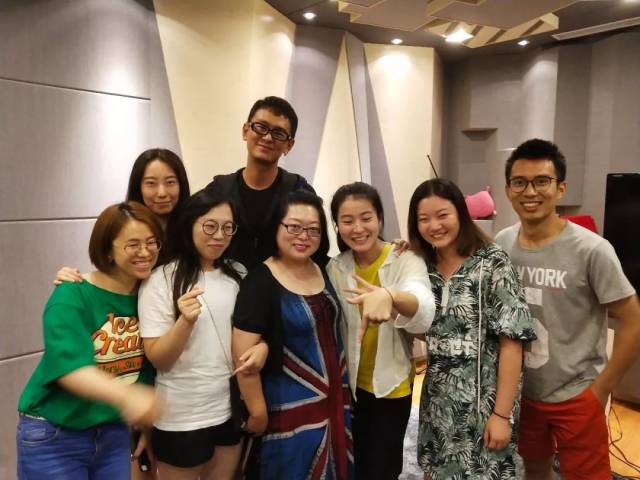 TVB配音演员张艺老师交流会,妹纸多的坐不下