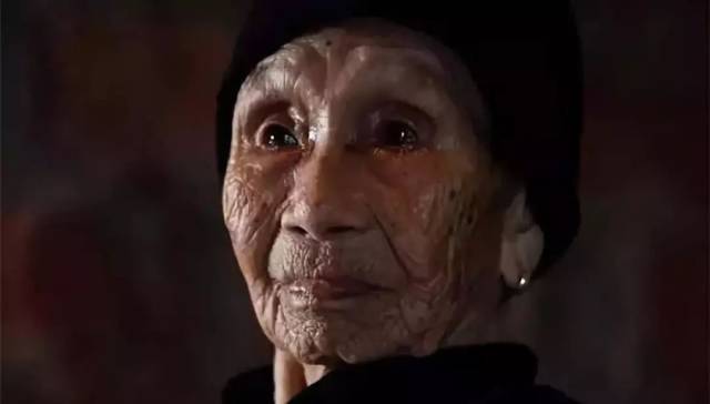 毒打,强奸,性虐……他把一个女人的真实故事画成漫