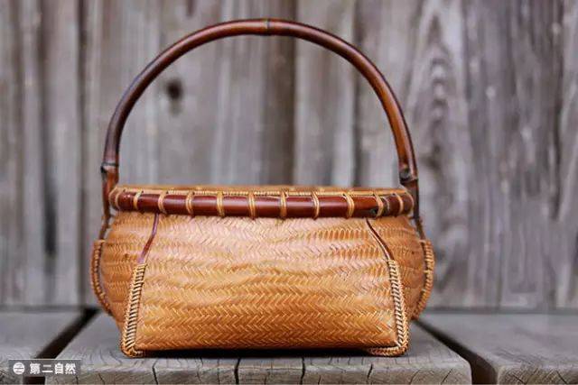 日本吸收了中国的竹文化,但并没有一味照抄.