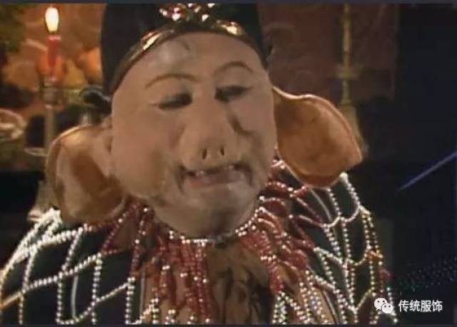 为什么慈禧猪八戒高贵妃会在珍珠云肩上撞衫剧说服饰史