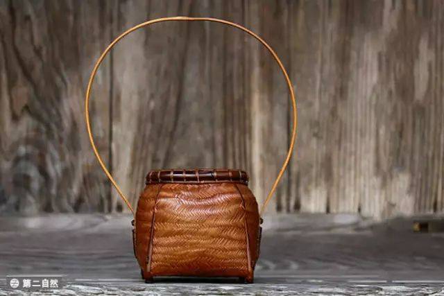 日本吸收了中国的竹文化,但并没有一味照抄.