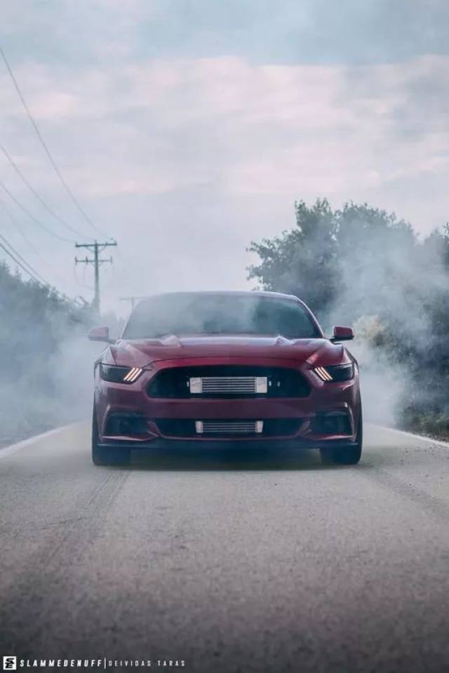 性能肌肉车福特野马mustanggt走低趴你觉得怎么样