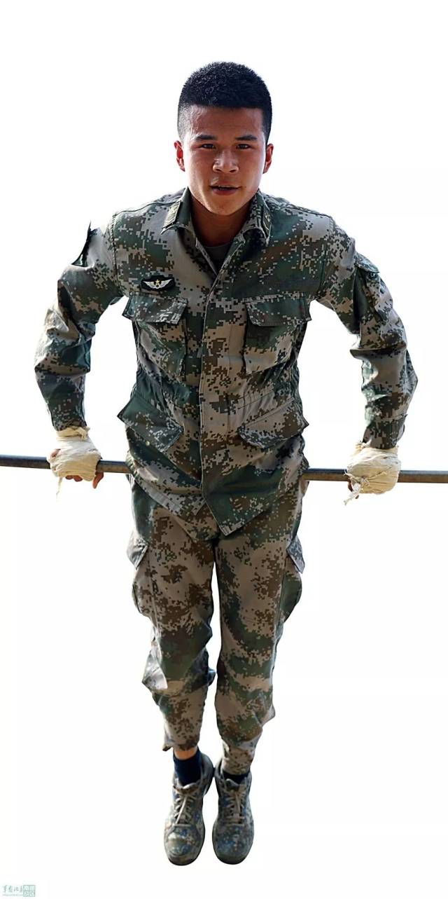 首届"强军杯"军营摄影展:杨先富作品