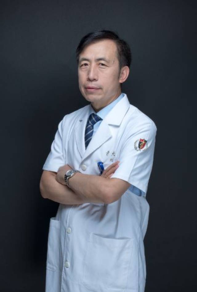 刘吉华 放射科主任医师  彭 伟 产科主任医师  孙立江 泌尿外科主任