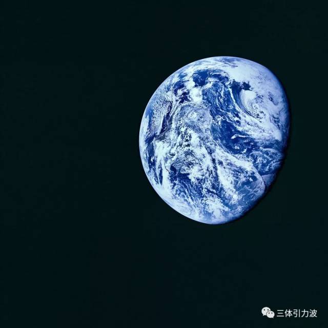 第一张地球全身照▲照片来自nasa约翰逊航天中心大家再熟悉不过了