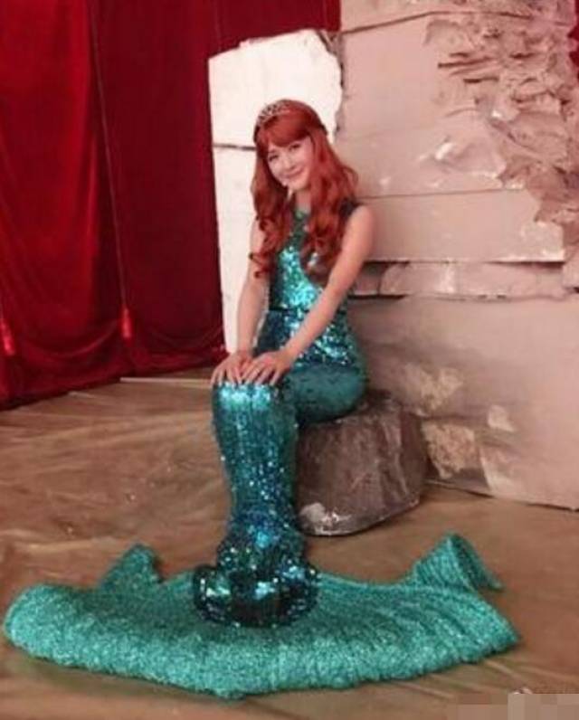 女星美人鱼造型,谢娜老十岁,baby像妖怪,而热