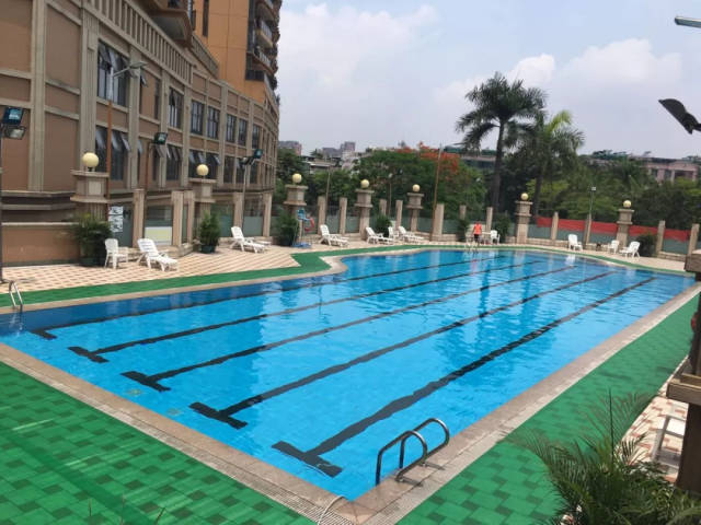 好动·白云堡网球场坐落于广州市白云区腹地,白云堡豪苑内,停车方便