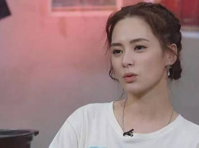 快讯 | 阿娇节目爆喊坦言后悔入行,2R黄婉佩晒