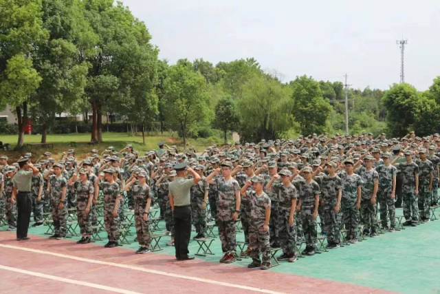 8月8日-8月14日 军训地点 蔡甸野战国防园 军训风采(图片来源于洪