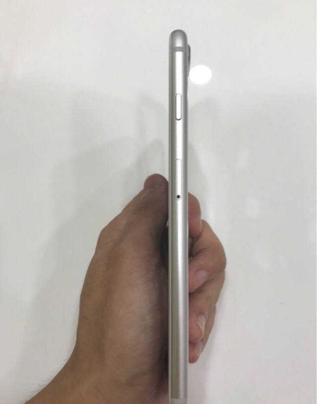 网友在某平台买iphone8plus,差点就上当了!