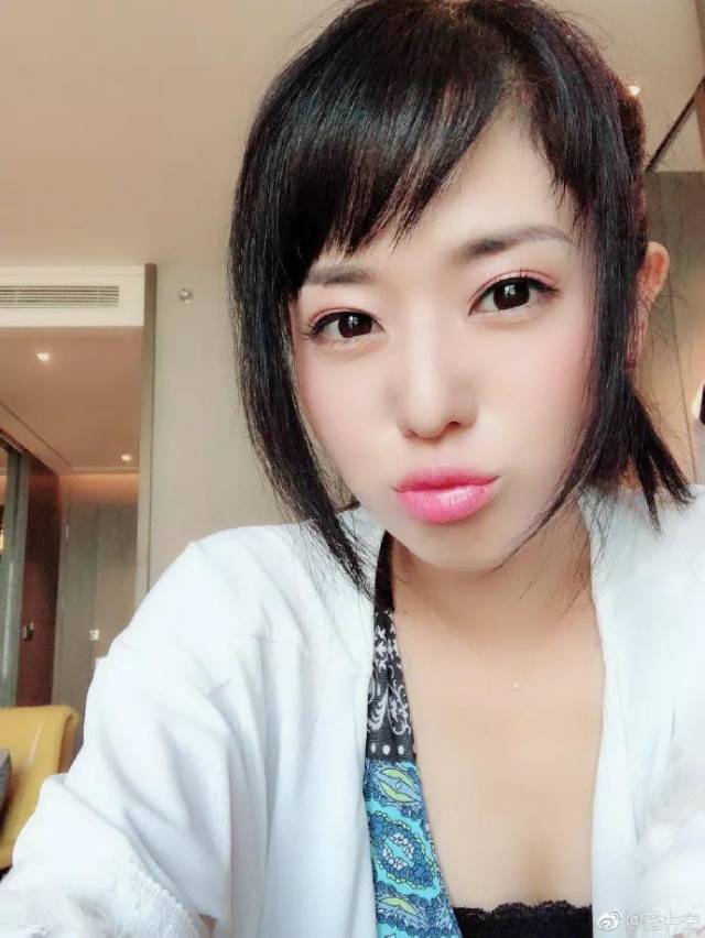 苍井空婚后内地首秀,全程秀中文,并出演多身份角色.