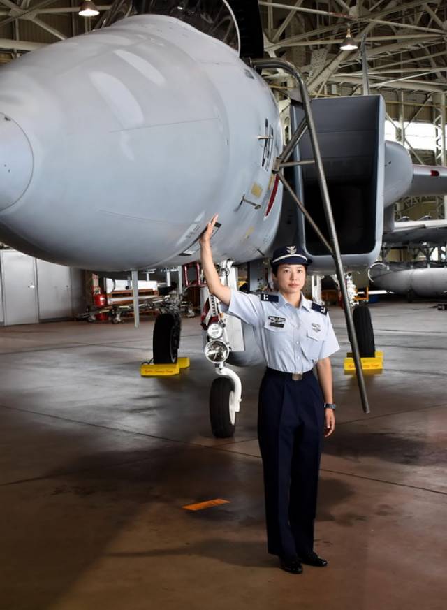 日本航空自卫队f15战机首位女性飞行员诞生