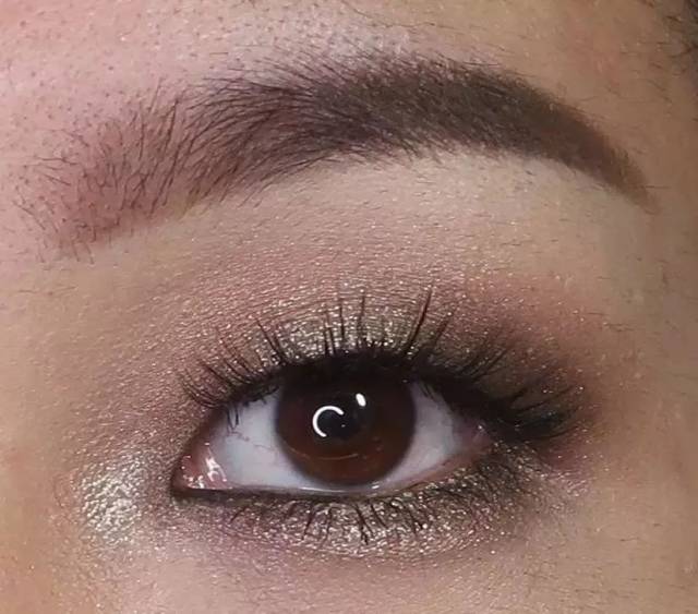 眼影画不好的人,基本都犯了这个错!