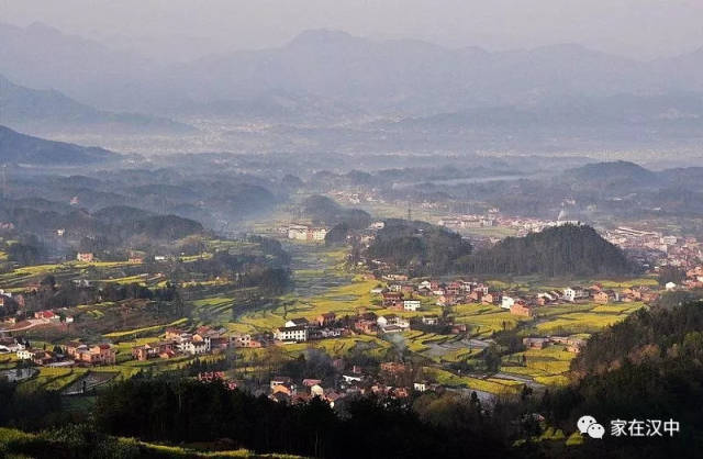 定軍山,位於漢中市勉縣城南5千米,三國時期古戰場,古有