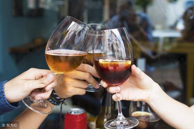 人生苦短,请珍惜能陪你一起喝酒的朋友!