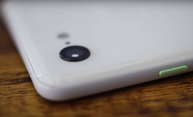 谷歌Pixel 3XL开箱视频提前释出：刘海屏+骁龙845_手机搜狐网