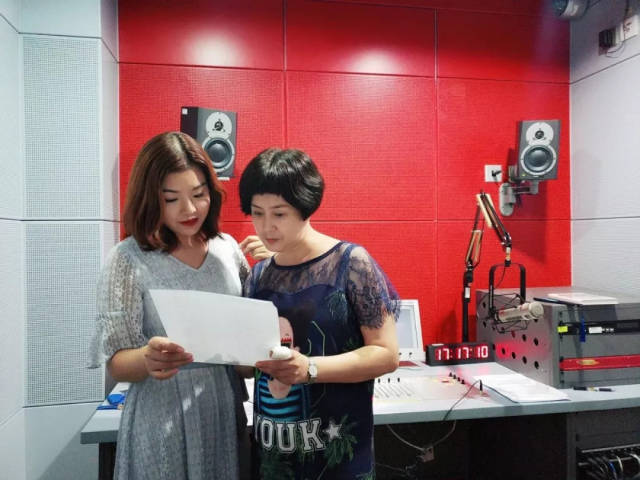 朗读者 马小骥 | 你一个人,也可以活的很自由