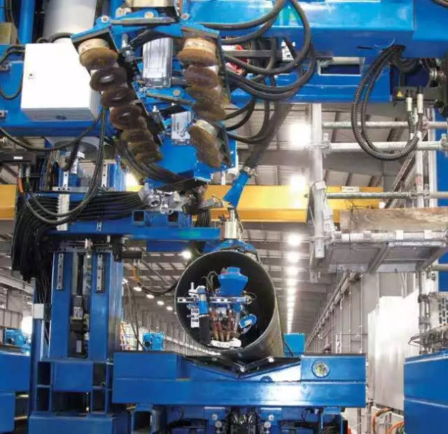 观摩德国最新全自动螺旋焊管生产线