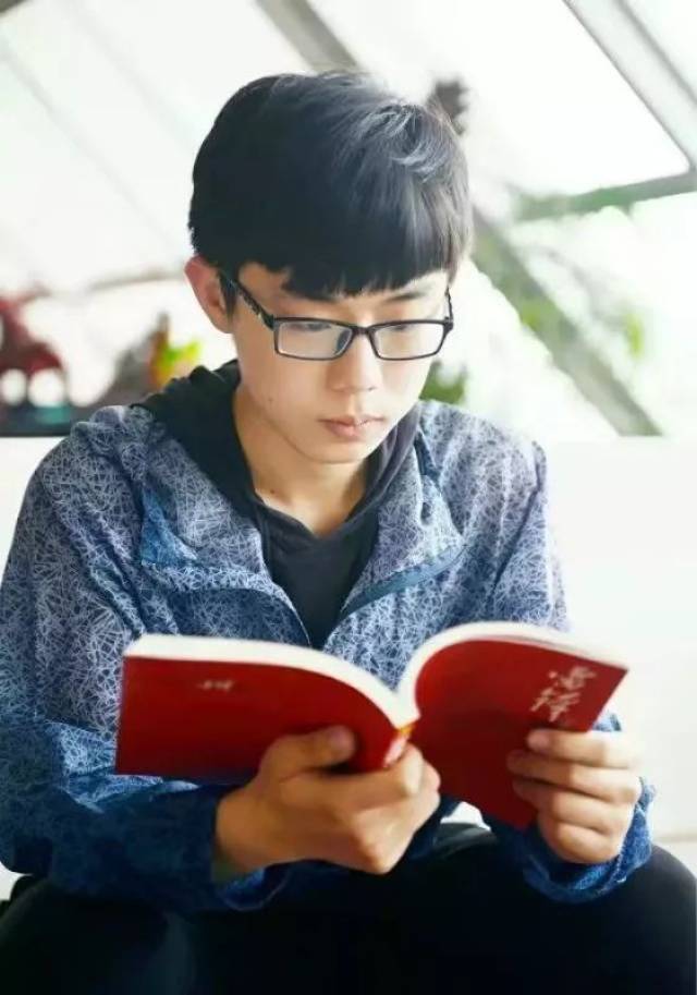 梦圆清华 | 赵昊阳同学在2018年高考中以720分的成绩考入清华大学