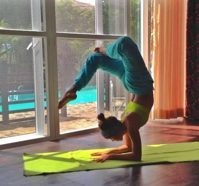 这10种瑜伽倒置体式超级流行,你能做几个?