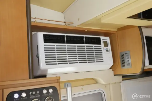 仅凭电瓶就能使用!这款kme 12v房车专用变频空调没跟你开玩笑