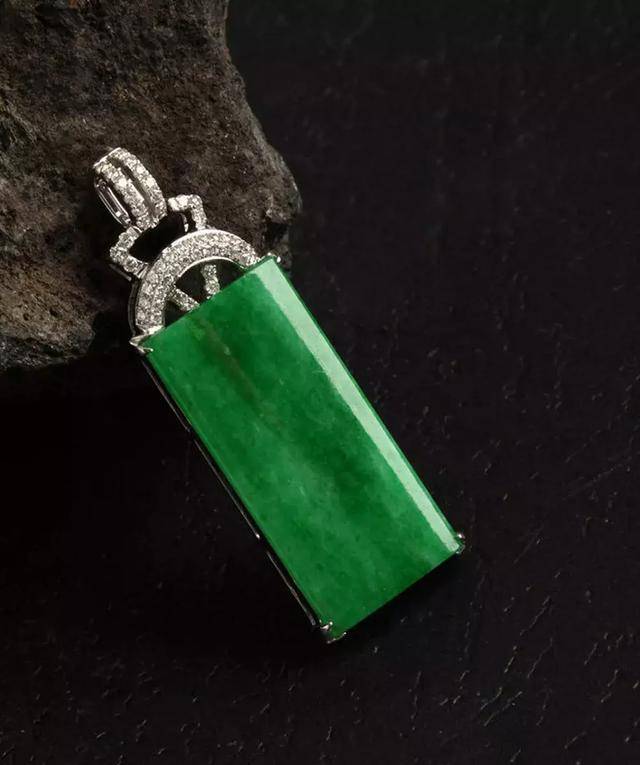 翡翠绿色十字诀