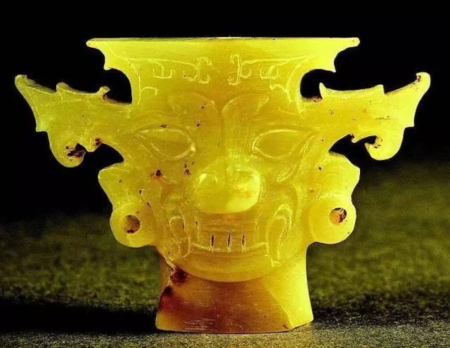 青铜时代早期玉器巅峰，石家河文化玉器鉴赏之玉人头像_美国
