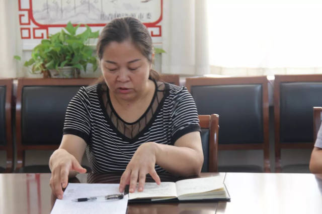 团市委机关党支部开展重温入党经历 细学发展