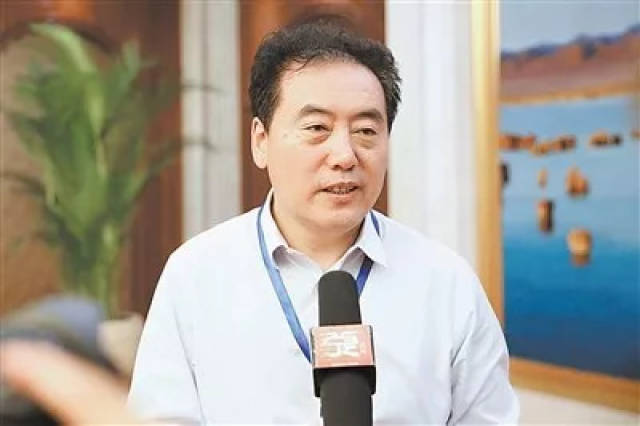 吉林日报社总编辑陈耀辉