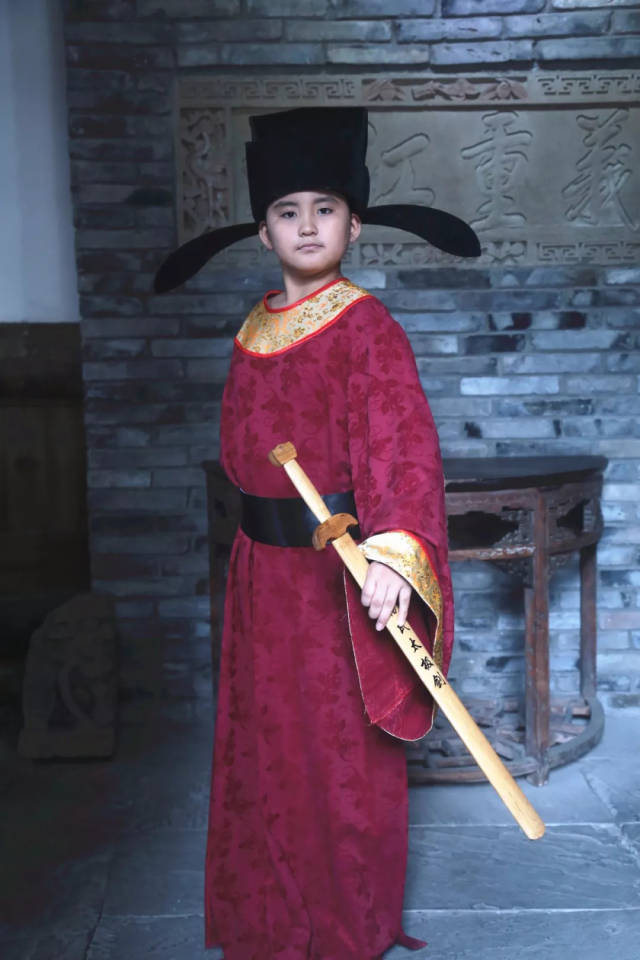 杜明宇:用一个角色诠释一种精神,他可被称为童星界真正的演员!