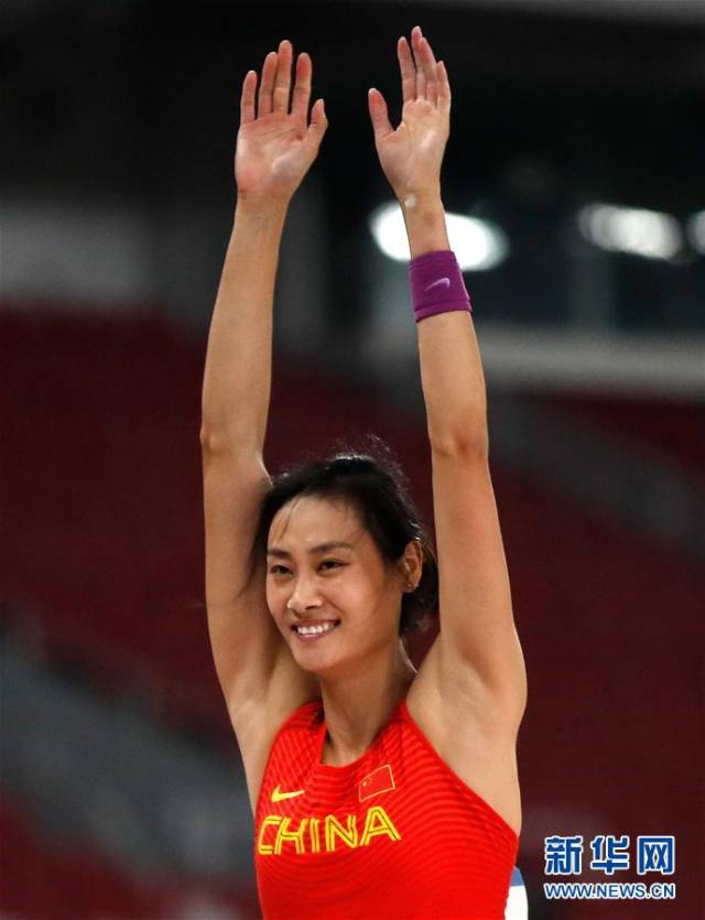 亚运会女子撑杆跳高 李玲4米60夺冠