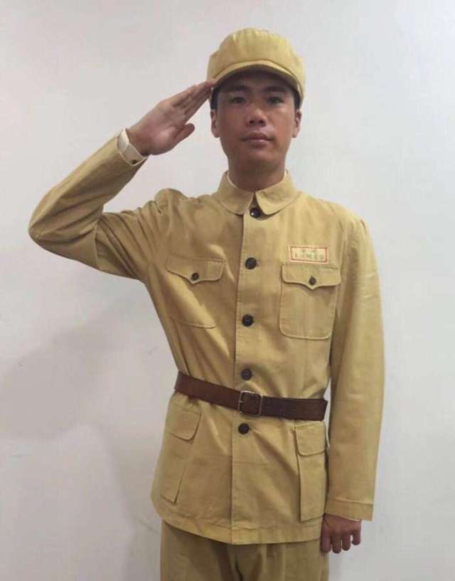 文广新(青年)扮演者辛星