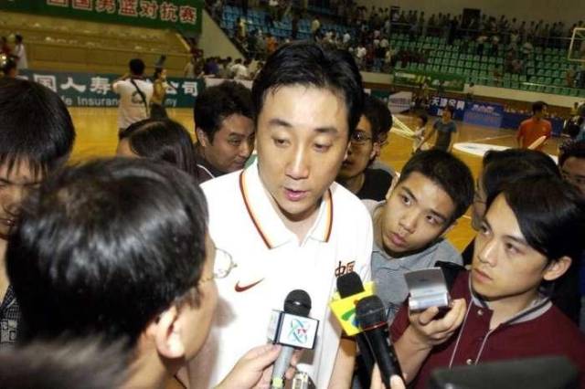 第三次失掉亚洲冠军,是在釜山亚运会上,当时执掌帅印的换成了王非指导