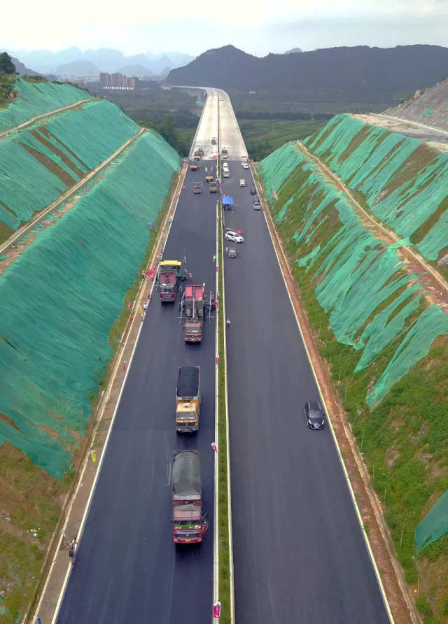 清远这条高速公路将于今年年底正式通车!途径多处景色美到炸裂!