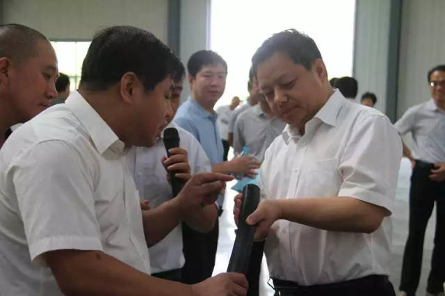 县委书记唐树元到重点线缆企业调研指导.