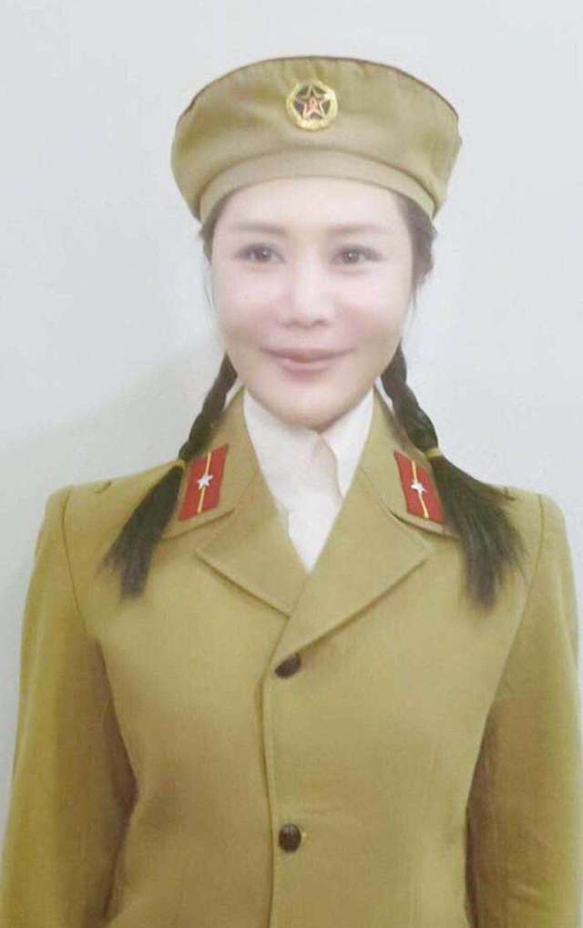 女教官李玲扮演者李玲