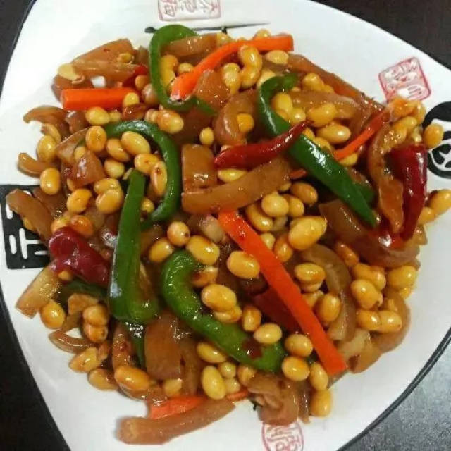 香辣猪皮炒黄豆