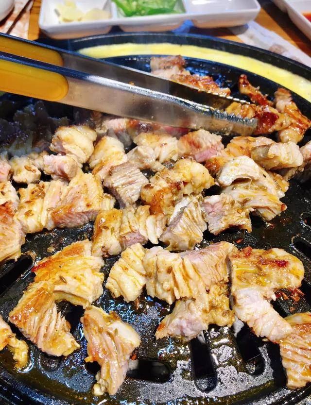 好吃不贵还玩火,长春这家烤肉店具备神店的潜质!