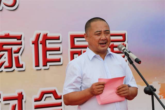 山东工艺美术家协会副会长, 西冶工坊董事长,总经理李志刚先生致辞
