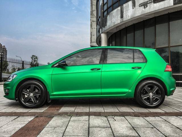 大众高尔夫7代陶瓷松石绿车身改色贴膜效果图-汽车频道-手机搜狐
