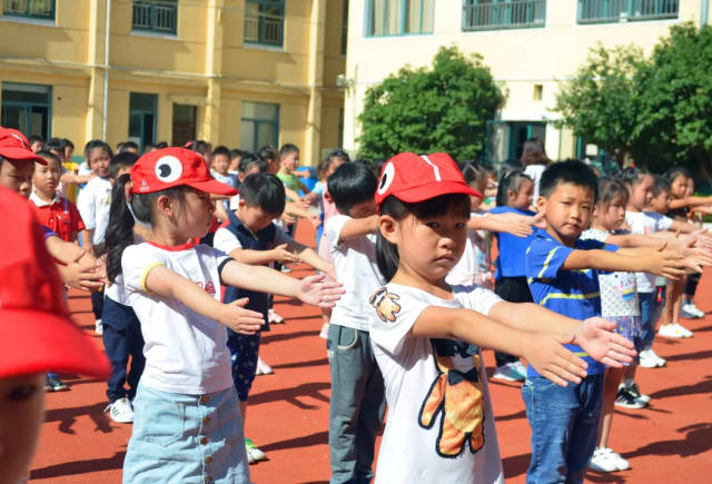 快乐小手影视
