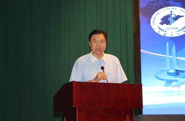 山东大学齐鲁医院神经内科病区主任,山东省卒中学会会长周盛年讲话