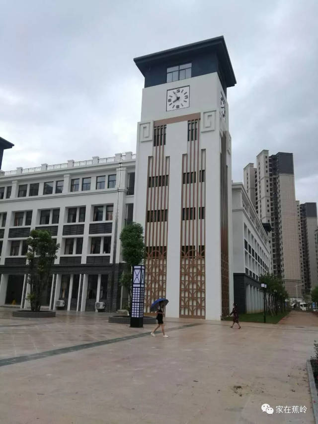 桂岭学校迎来首届新生报到!高端大气上档次学校令人满意_手机搜狐网