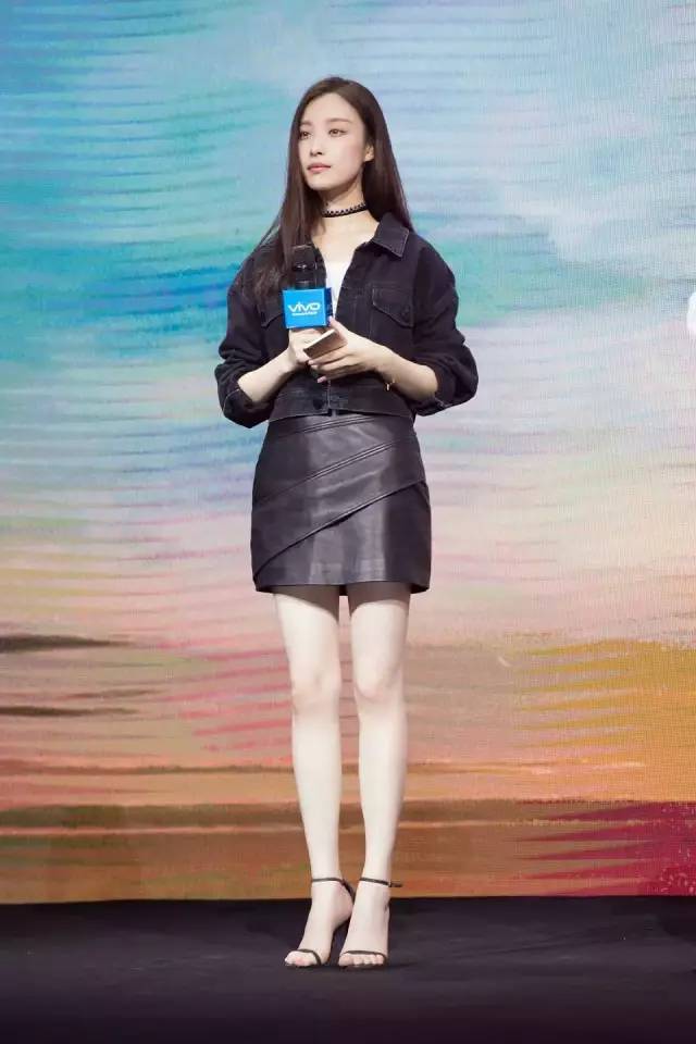 细数娱乐圈的美腿女星,她们的腿离开ps照样好看到爆!