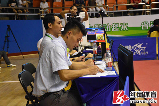 跆拳道首日比赛结束 省体校代表队包揽男子甲组三枚金牌