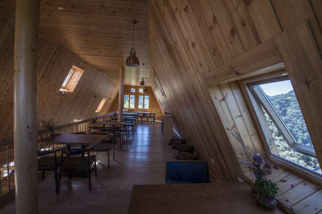 但您要亲自来1473咖啡厅,我相信您可以在这家北京最高海拔的咖啡厅里