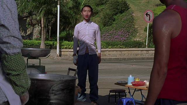 在这里唱歌,不一定都是神经病,我叫酱爆,我从来没有放弃成为一位伟大