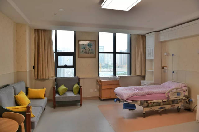 郑东新区有一家亲民的三甲公立医院!(有图有视频有真相)