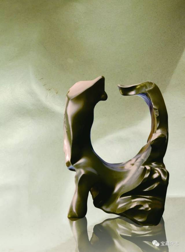 里面有黄先生收藏的一大批摩尔石精品