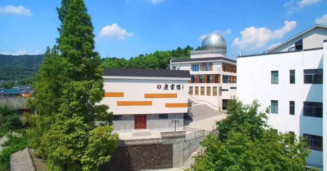 论坛参观学校千年书院百年慈中